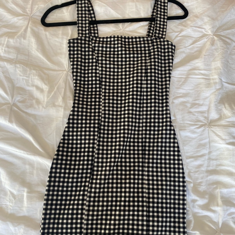 black & white h&m dress